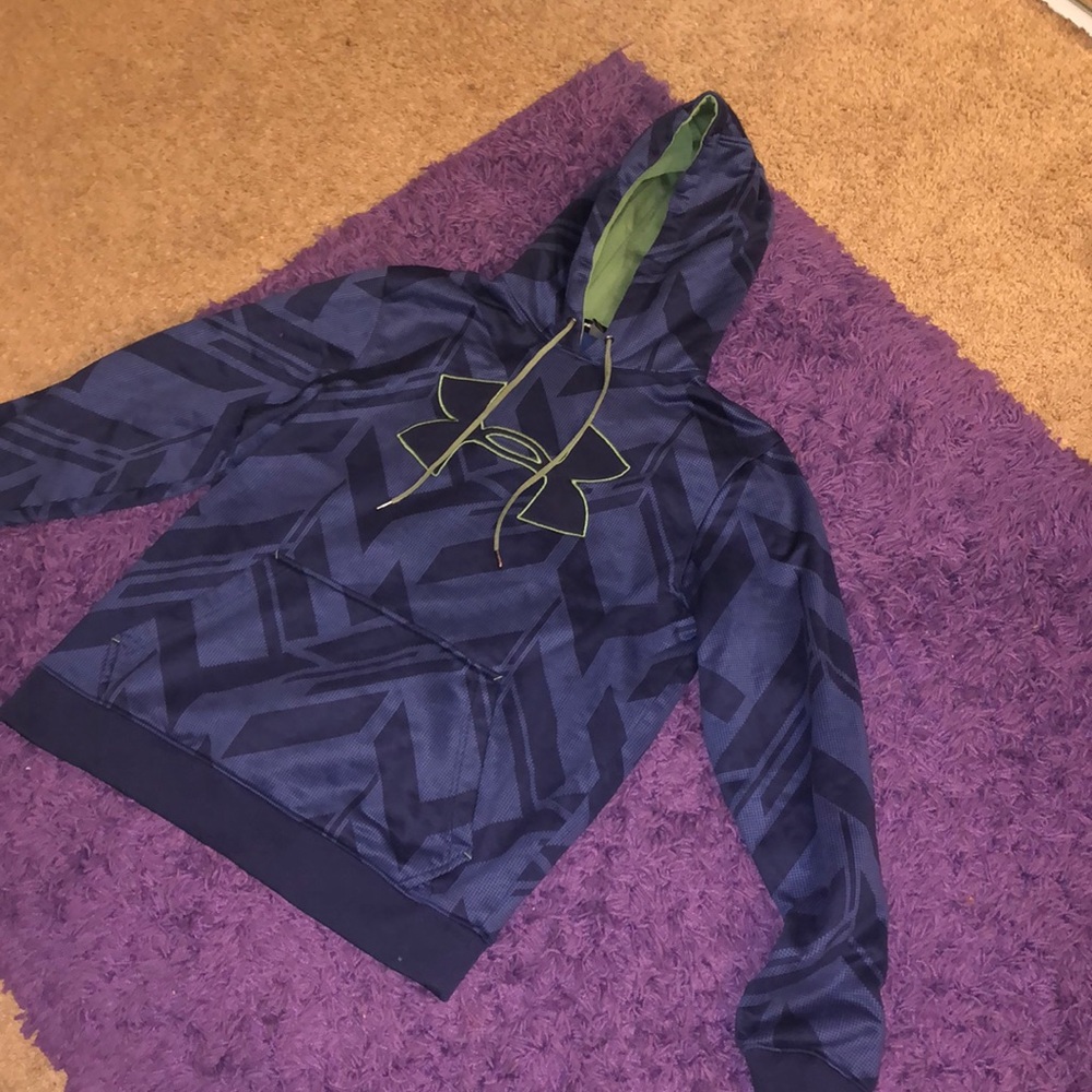 Dark blue & green under armour sweatshirt
